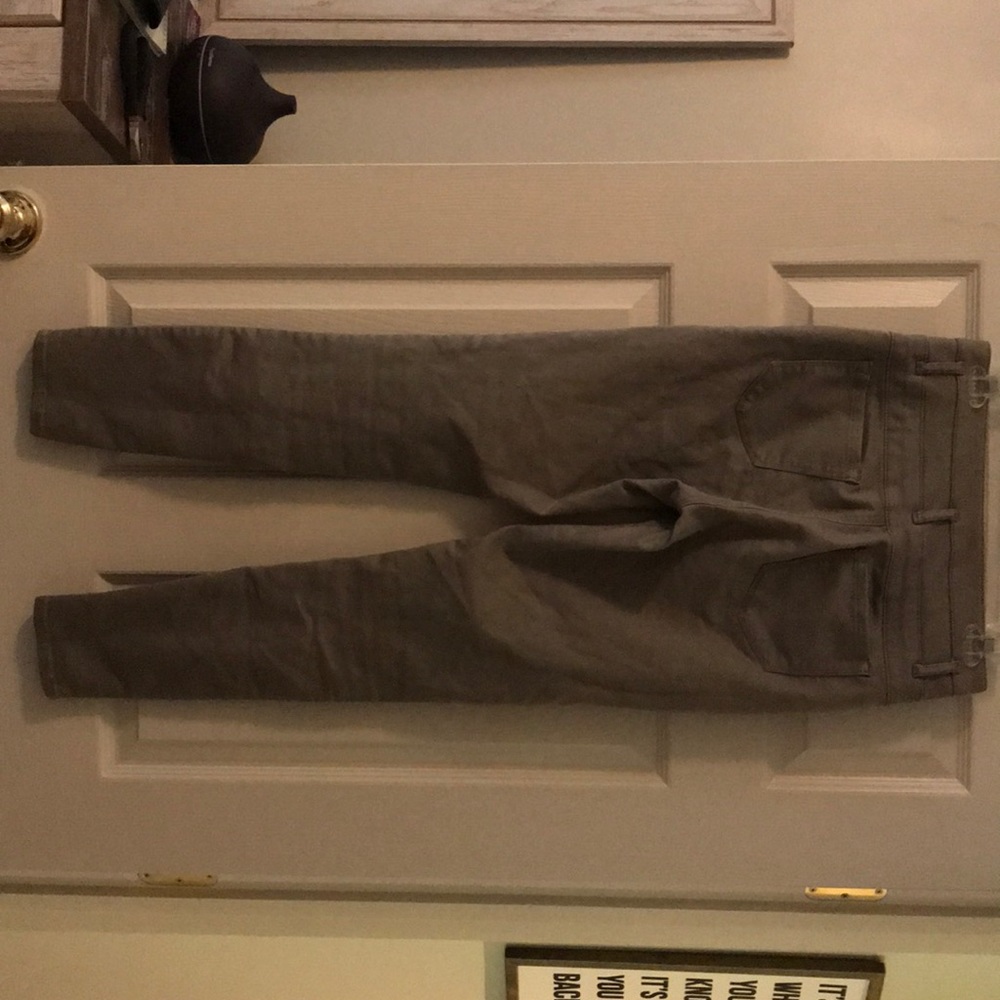 Tan pants - Picture 2 of 5